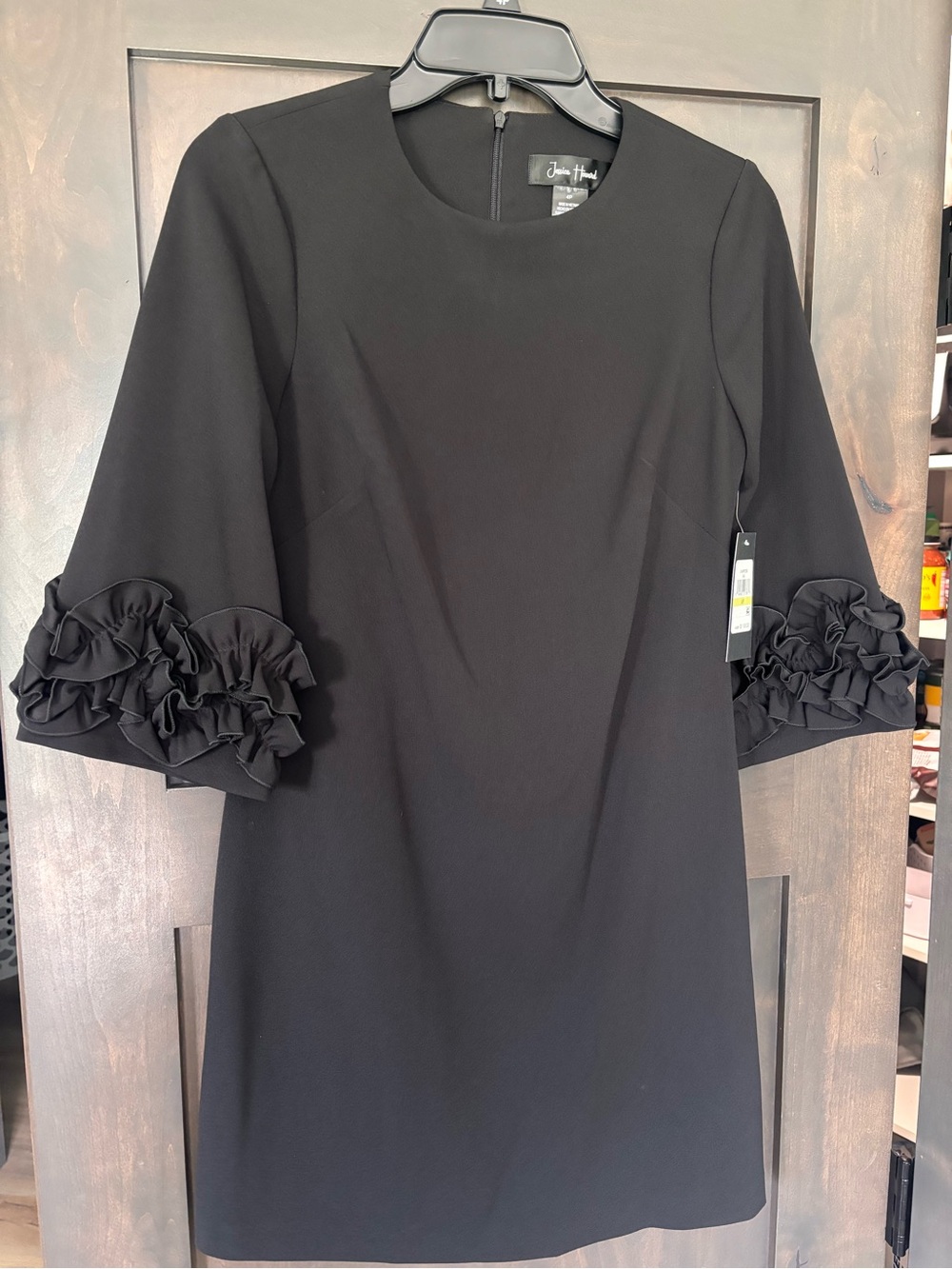 Jessica Howard Black Ruffle-Sleeve Shift Dress